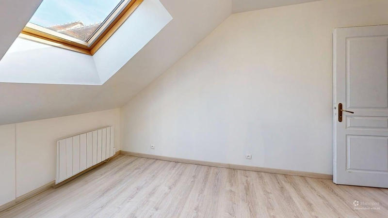 Maison - 159 m² - 6 pièces