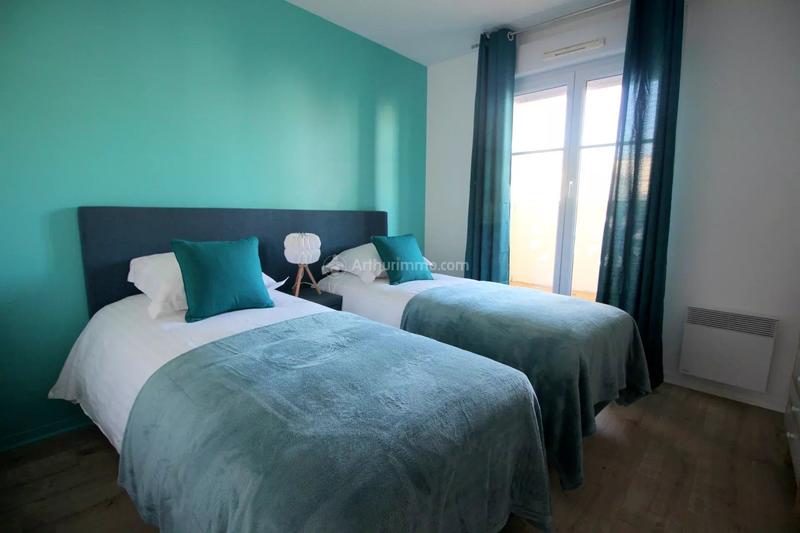 Appartement - 97 m² - 5 pièces