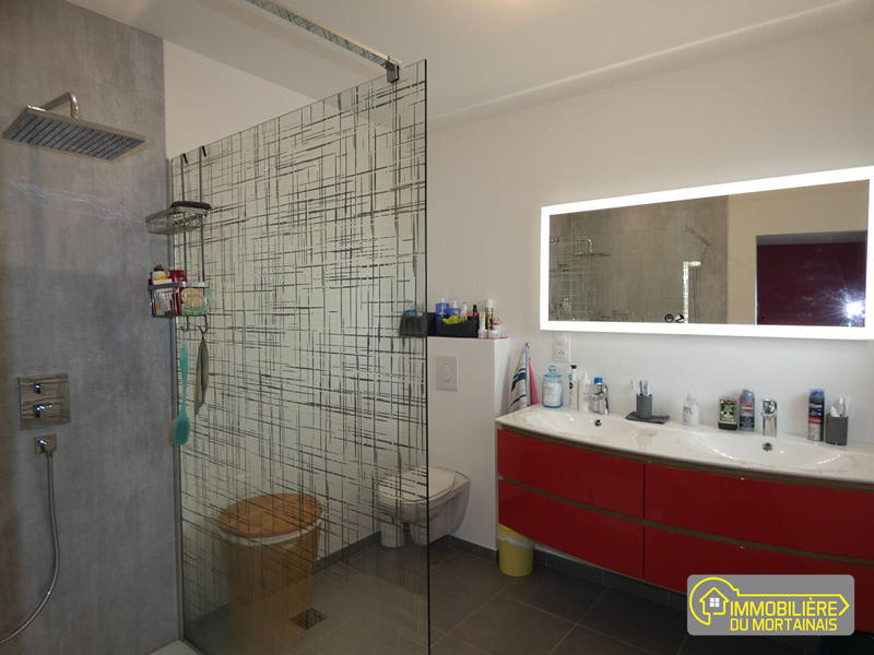 Maison - 102 m² - 4 pièces