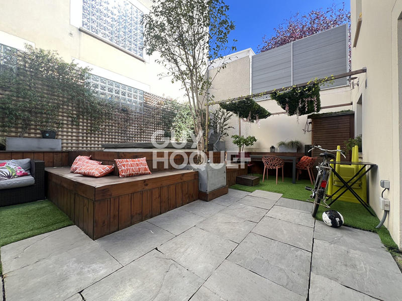 Maison - 198 m² - 6 pièces