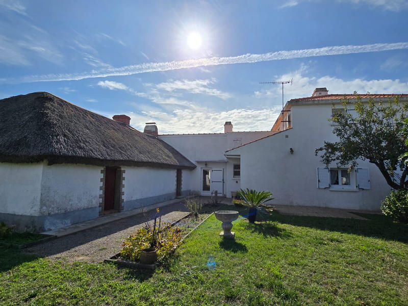 Maison - 146 m² - 8 pièces