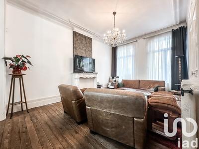 Maison - 210 m² - 9 pièces