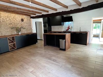 Maison - 137 m² - 4 pièces