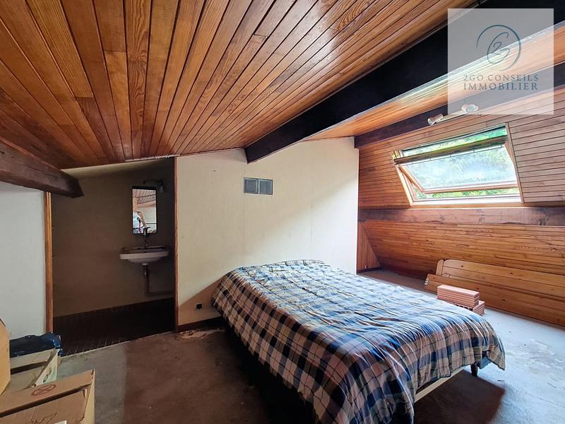 Maison traditionnelle - 198 m² - 8 pièces