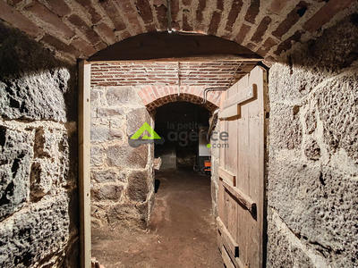 Maison de village - 216 m² - 9 pièces