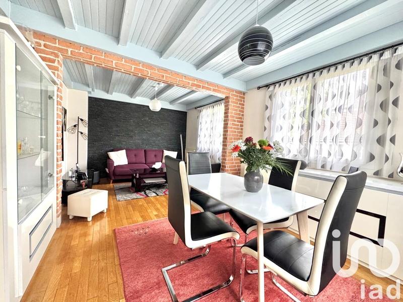 Maison - 90 m² - 5 pièces