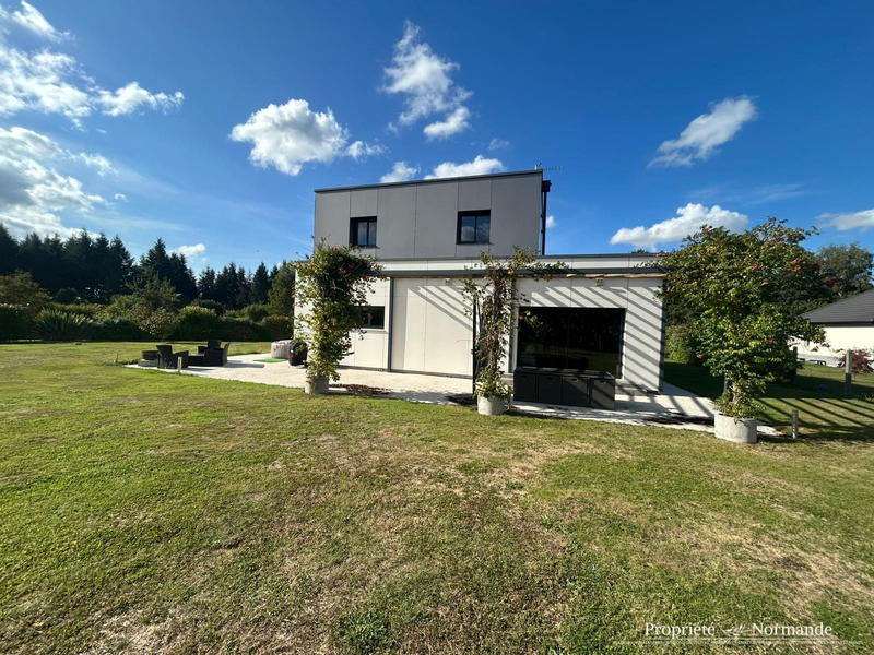 Maison - 167 m² - 6 pièces