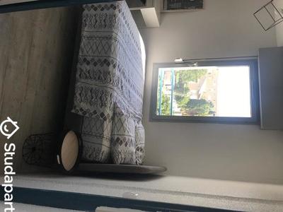 Chambre - 10 m² - 1 pièce