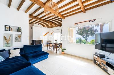 Maison - 160 m² - 4 pièces