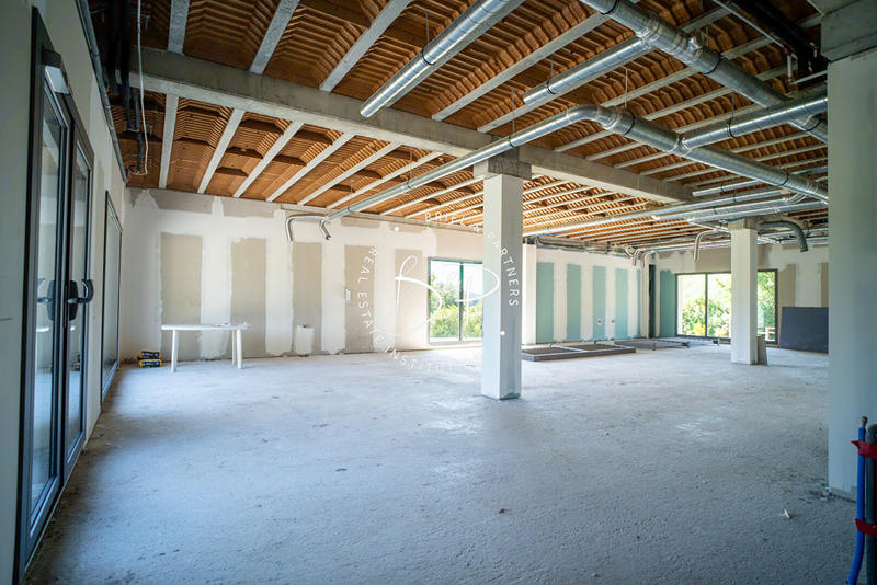 Local commercial - 152 m²