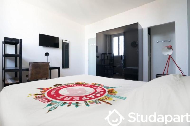 Chambre - 15 m² - 1 pièce