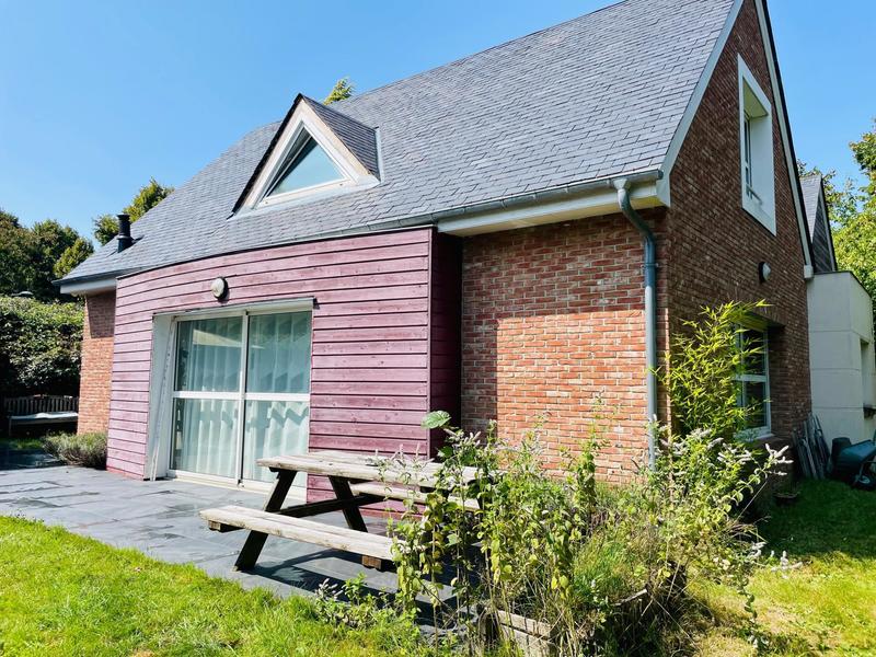 Maison - 210 m² - 7 pièces