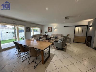 Maison - 142 m² - 6 pièces