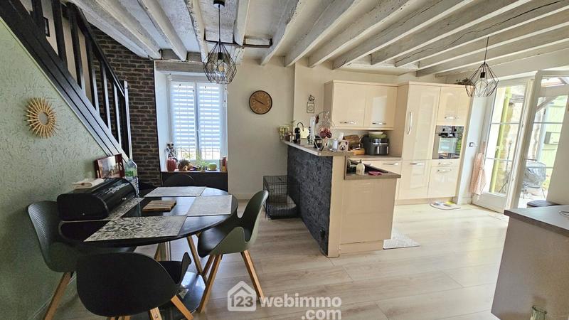 Maison - 183 m² - 7 pièces