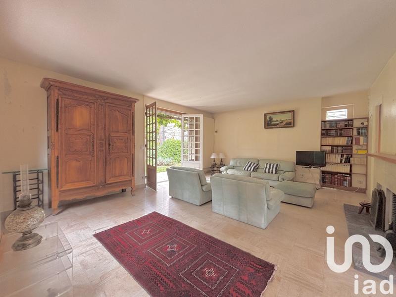 Maison - 210 m² - 9 pièces