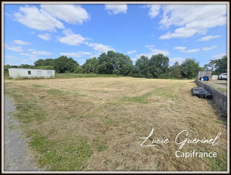 Terrain constructible - 1 709 m²
