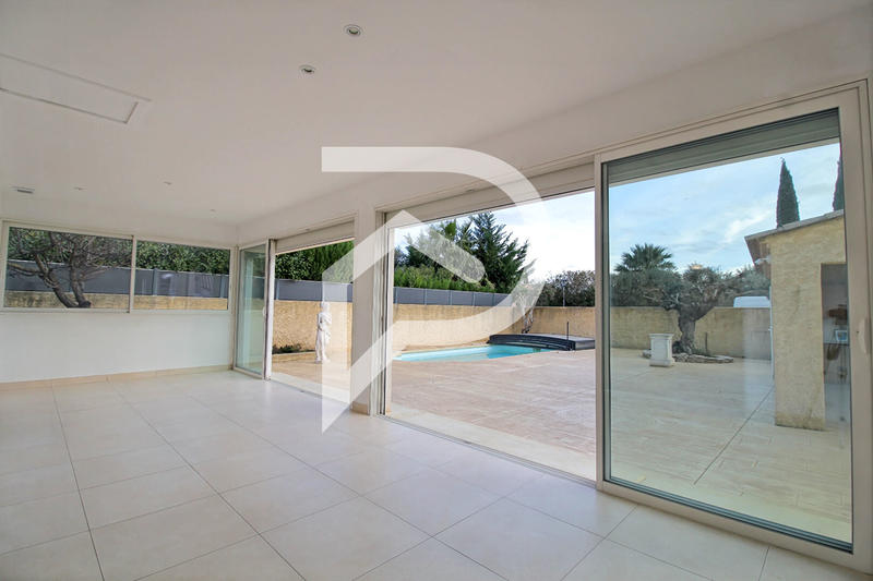 Maison - 172 m² - 5 pièces