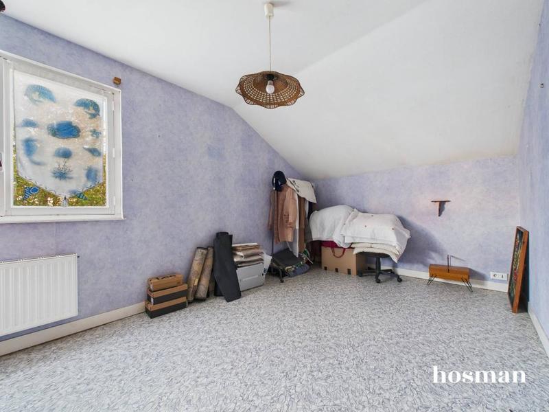 Maison - 150 m² - 8 pièces