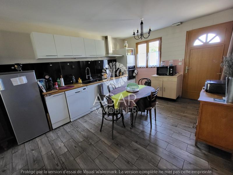 Maison - 90 m² - 4 pièces