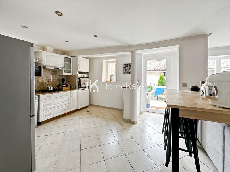 Maison - 130 m² - 4 pièces