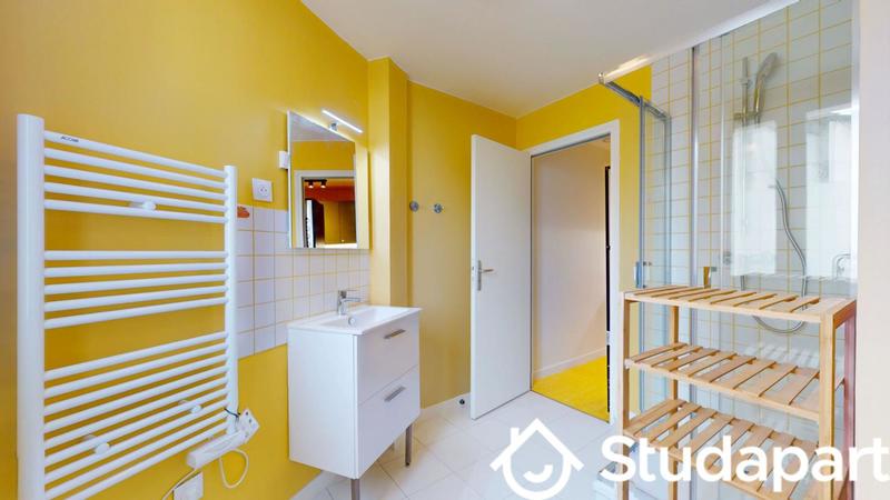 Chambre - 11 m² - 1 pièce