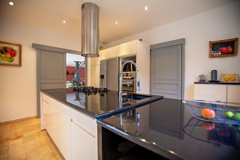 Villa - 195 m² - 5 pièces