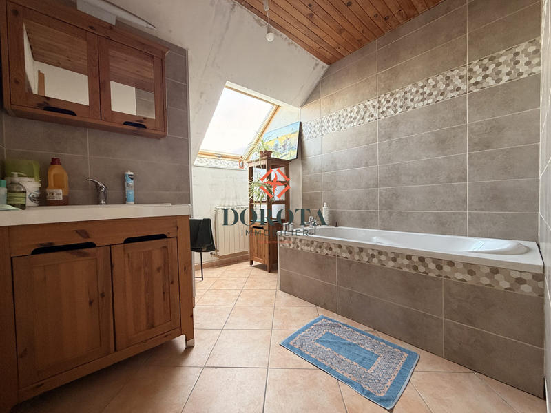 Maison - 156 m² - 6 pièces