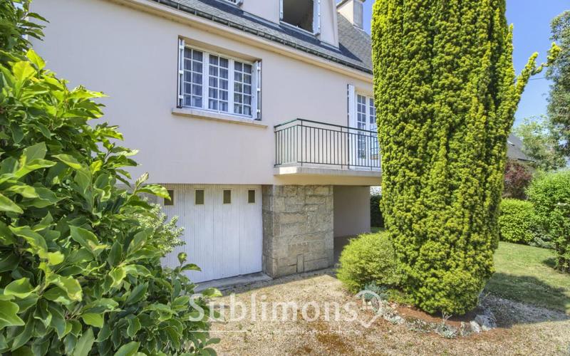 Maison traditionnelle - 144 m² - 8 pièces