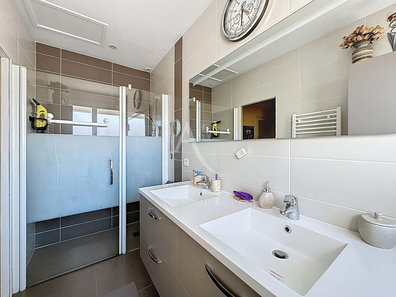 Maison - 80 m² - 5 pièces