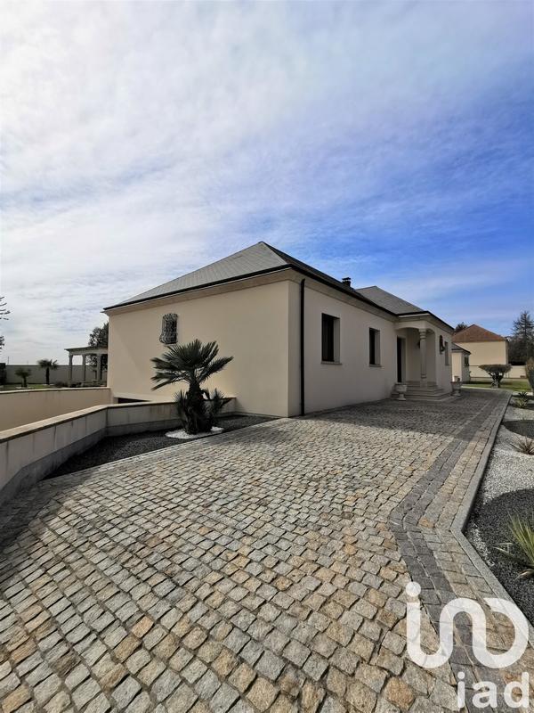 Maison - 210 m² - 7 pièces