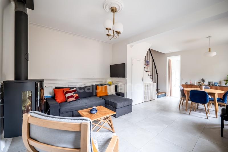 Maison - 91 m² - 4 pièces