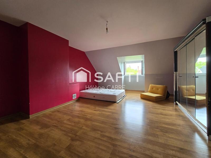 Maison - 220 m² - 7 pièces