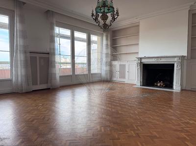 Appartement - 100 m² - 4 pièces