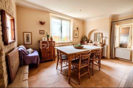 Maison de village - 90 m² - 4 pièces