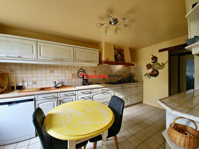 Maison - 167 m² - 6 pièces