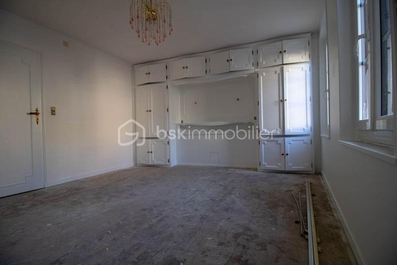 Immeuble - 167 m² - 6 pièces