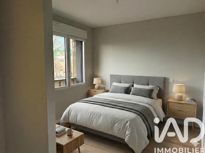 Maison - 240 m² - 5 pièces