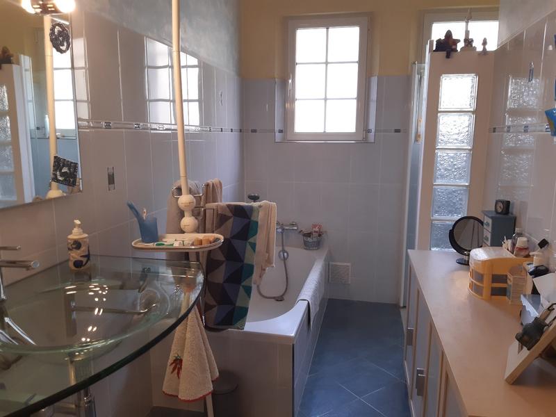 Maison - 205 m² - 6 pièces