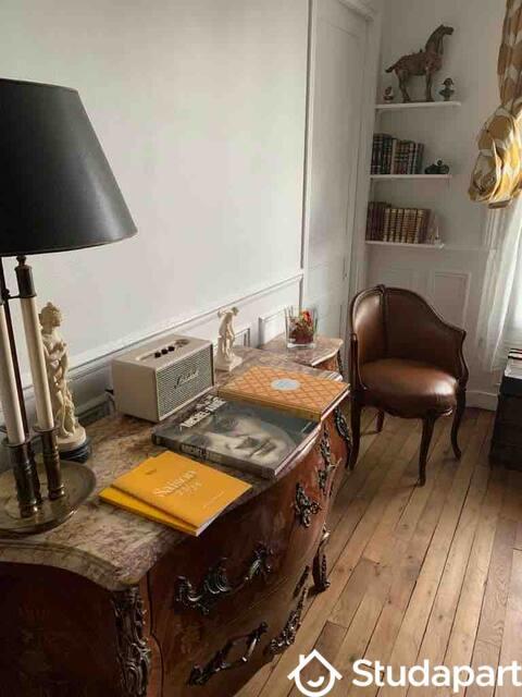 Chambre - 13 m² - 1 pièce