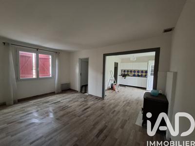Maison - 102 m² - 4 pièces