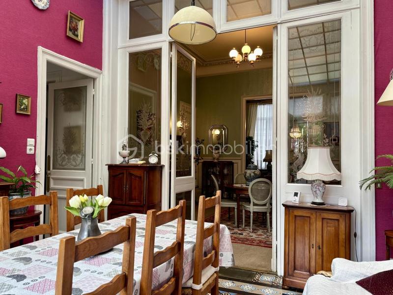 Maison bourgeoise - 252 m² - 10 pièces