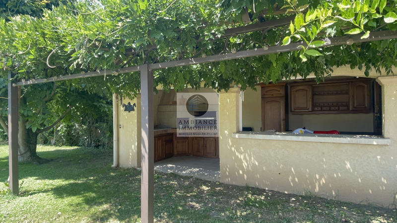 Maison - 179 m² - 7 pièces