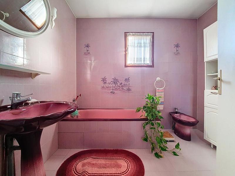 Maison - 104 m² - 4 pièces