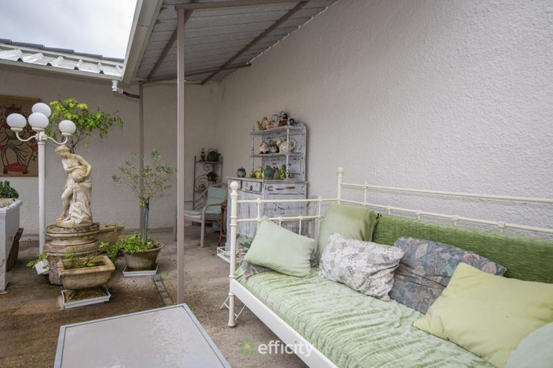 Villa - 180 m² - 6 pièces