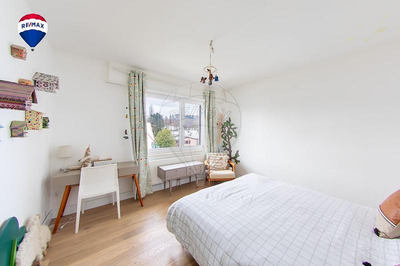 Maison d'architecte - 217 m² - 7 pièces