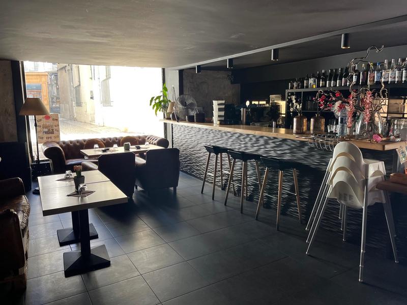 Local commercial - 280 m² - 6 pièces