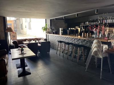 Local commercial - 280 m² - 6 pièces