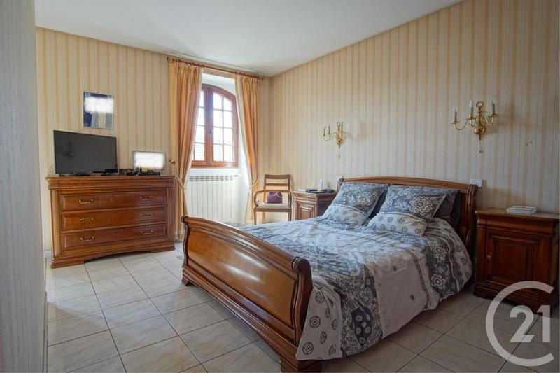 Pavillon - 137 m² - 6 pièces