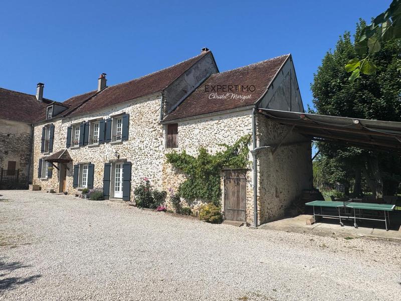 Maison - 195 m² - 6 pièces