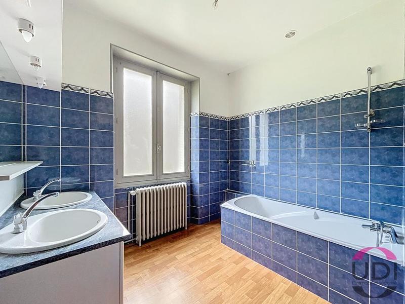 Maison - 142 m² - 5 pièces